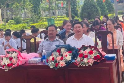 KHÚC TRI ÂN DƯỚI MÁI TRƯỜNG NGUYỄN TRI PHƯƠNG