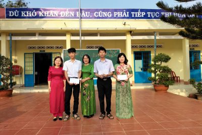 Khen thưởng học sinh giỏi cấp Tỉnh